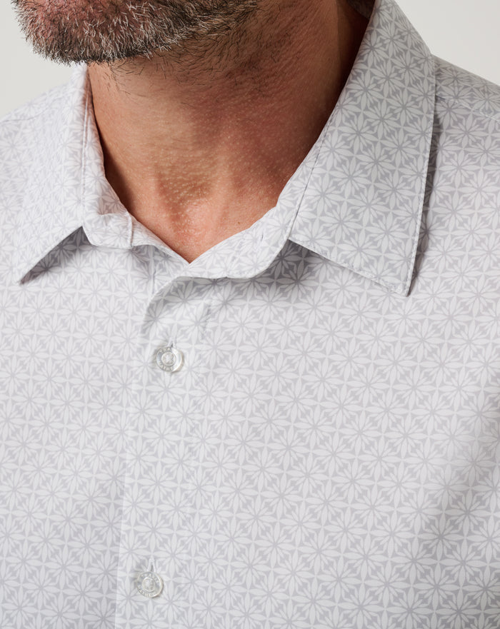 Techwoven Flair Button-Up