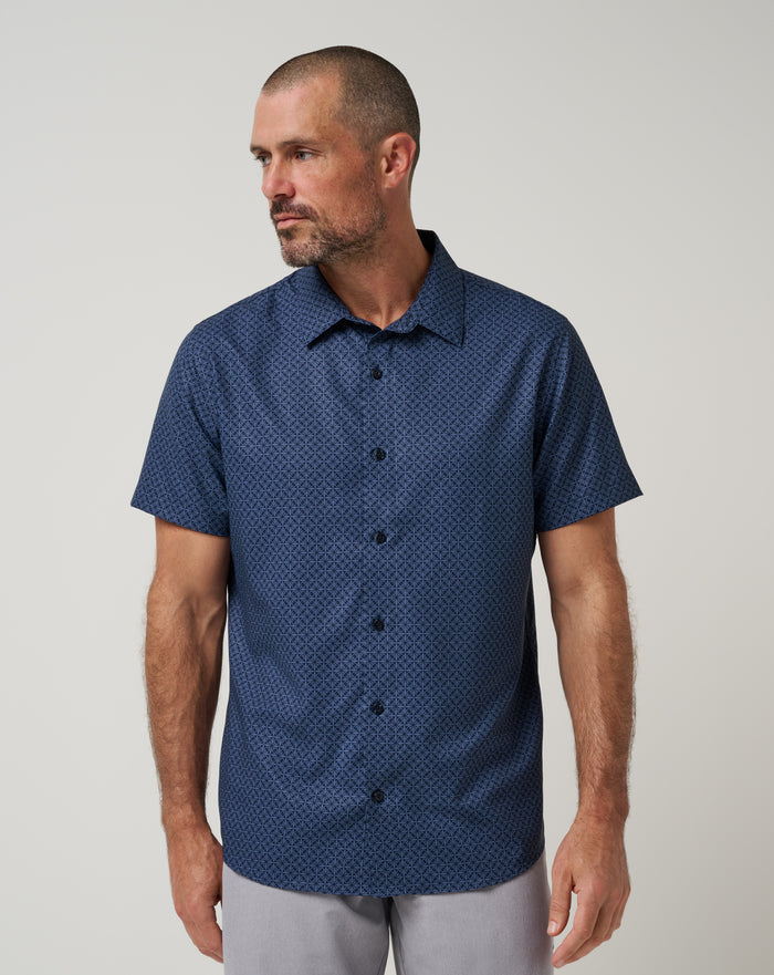 Techwoven Flair Button-Up