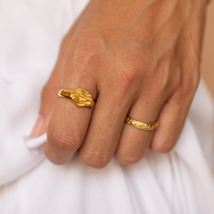 Tide Ring Closeup
